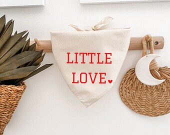 Little Love Valentine&#39;s Day Dog Bandana, cat or pet scarf, White and Red hearts, Photoshoot prop item, Cute Gift Idea, Minimalist, Linen