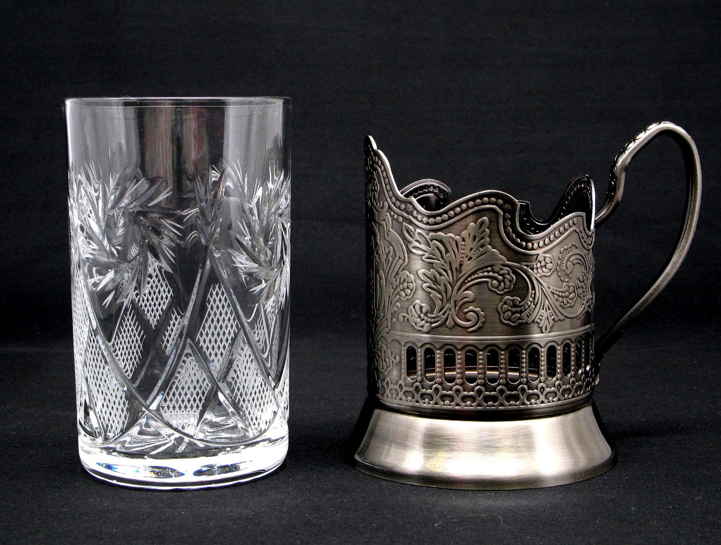 Russian Metal Glass Holder Podstakannik Vintage Design for Hot Tea & Coffee Mugs