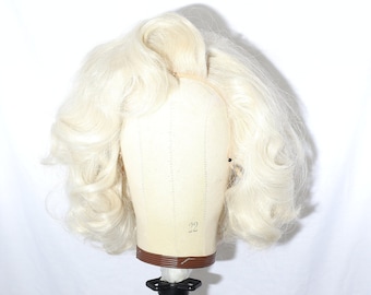 Lace Front - Marilyn Monroe inspirierte benutzerdefinierte blonde Cosplay Perücke * MADE TO ORDER *