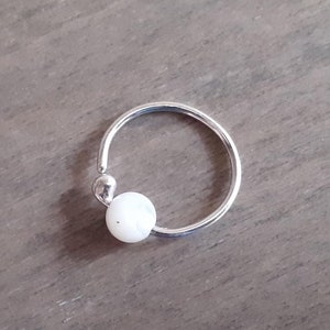 Piercing earring, mother of pearl hoop in sterling silver 925, daith, helix, conch hoop, tragus and antitragus piercing in solid silver 925