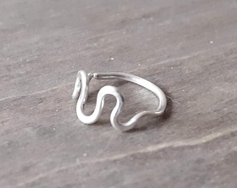 Conch piercing earring, silver wavy hoop, daith earring, small cartilage hoop, upper cartilage earring, upper ear earring jewelry