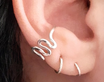 Conch wavy hoop 16 gauge sterling silver, cuff for conch without piercing, big cartilage hoop, 12 mm wide hoop, jewelry piercing silver 925