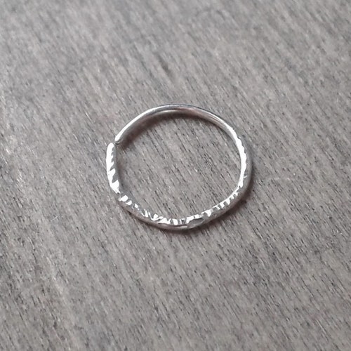 Minimalist earring sterling silver hammered hoop, 18 16 14 12 gauge piercing forward helix hoop for rook, orbital piercing, tragus piercing
