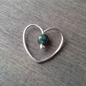 Heart daith earring, daith piercing earring, moss agate unusual cartilage earring, daith hoop cartilage ear cuff 20 18 gauge in silver 925