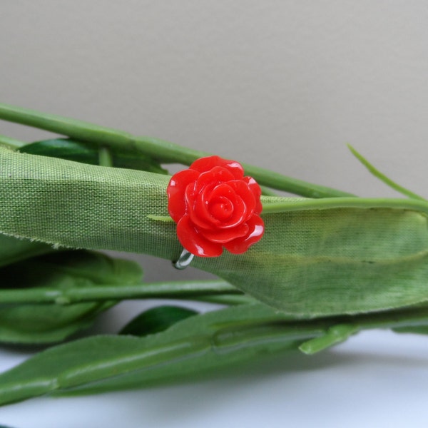 Chiids adjustable red rose rings, kids rings, toddler rings, flower rings, girls rings, adjustable rings, girls birthday gift