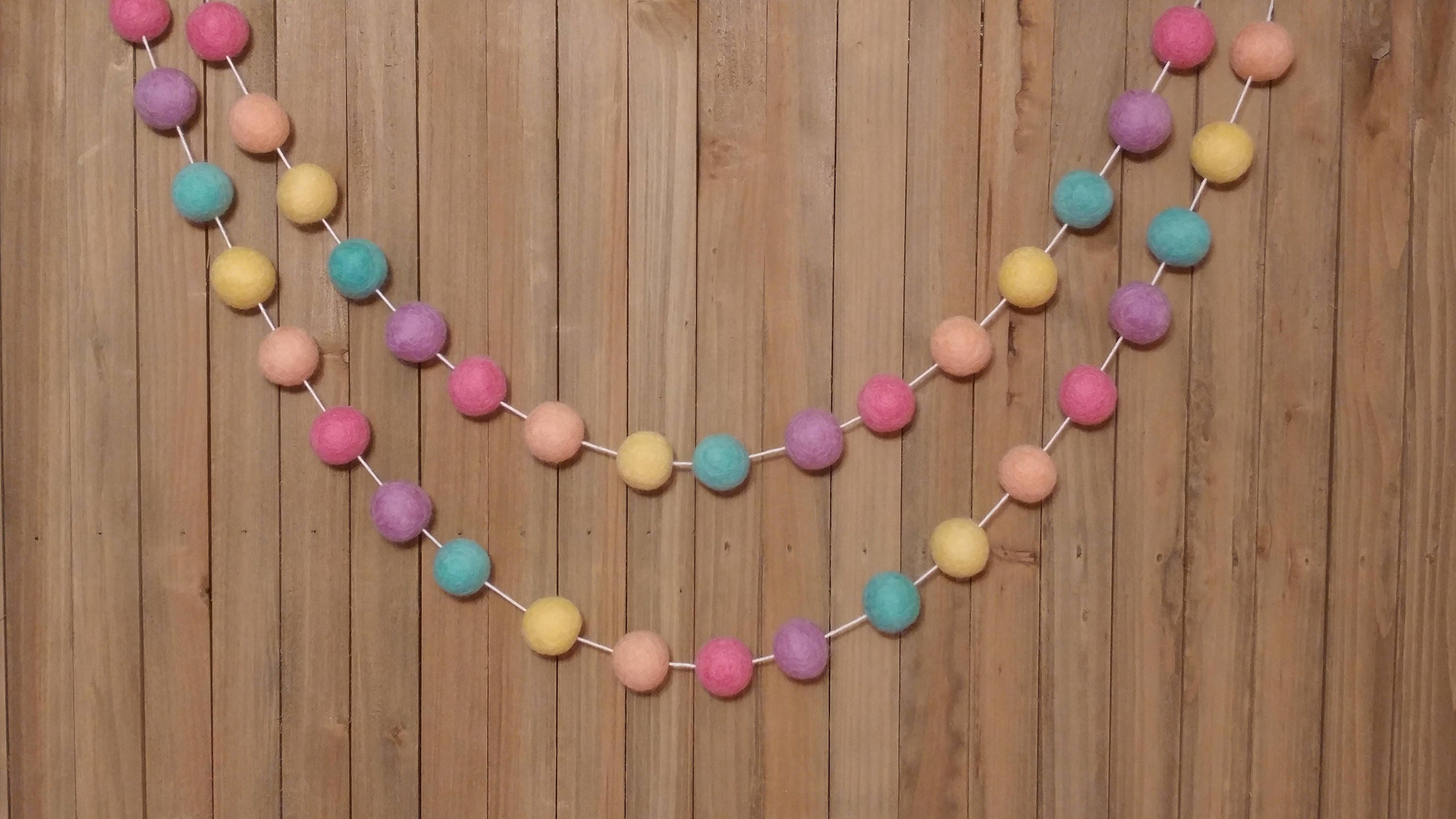 Felt Easter Bubble Effect Garland - Postbox Party