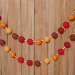 Thanksgiving Felt Ball Garland, Autumn Decor, Fall Mantel Decoration, Burgundy, Orange, Mustard and Brown Wool Pom Poms