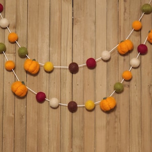 Fall Pumpkin Felt Ball Garland, Thanksgiving Decor, Autumn Mantel Decoration, Burgundy, Orange, Cream, Olive Green and Brown Wool Pom Poms