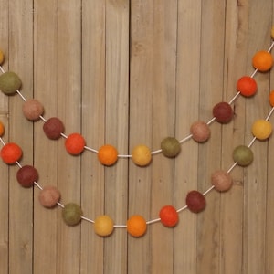 Thanksgiving Felt Ball Garland, Fall Decor, Autumn Mantel Decoration, Orange, Mustard, Olive, Burlap and Brown Wool Pom Poms