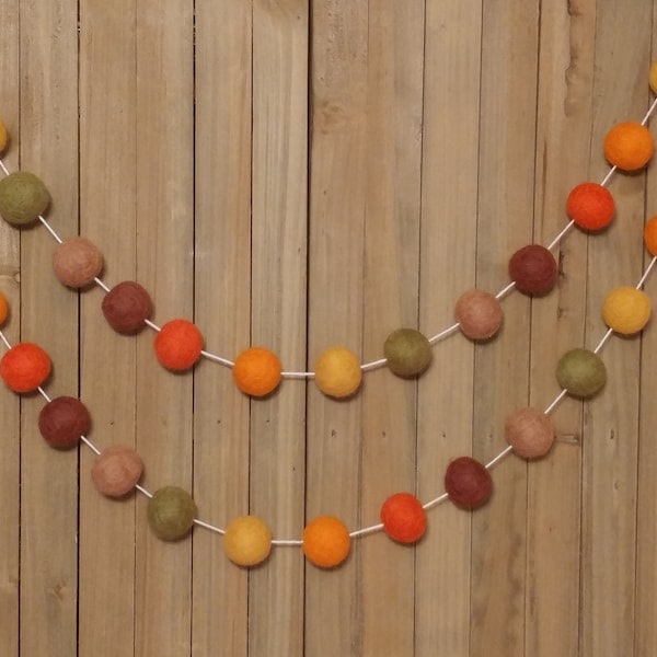 Thanksgiving Felt Ball Garland, Fall Decor, Autumn Mantel Decoration, Orange, Mustard, Olive, Burlap and Brown Wool Pom Poms