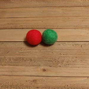 Classic Christmas Felt Ball Garland, Tree Decoration, Holiday Mantel Decor, Red and Green Wool Pom Poms image 3