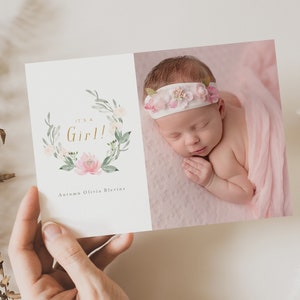 Es ist eine Geburtsankündigungs-Vorlage für Mädchen, Neugeborenen-Ankündigung, Aquarell-Babyfoto-Kartenvorlage, Photoshop-Vorlage, INSTANT DOWNLOAD!