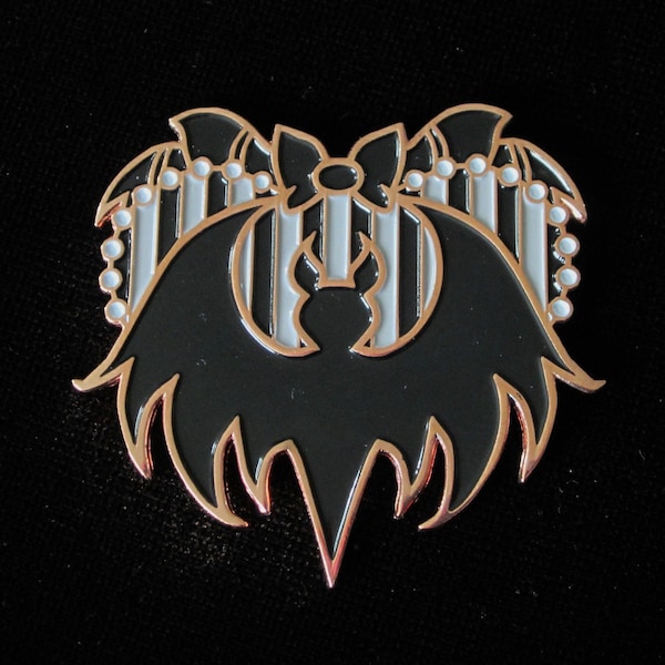 Heart Bat Enamel Pin (Black)- Lapel pin, Brooch, Halloween Pins, Bat Pin, goth, Witchy, Creepy cute, Macabre, Hot Topic, Gothic, Oddities