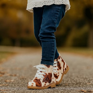 Toddler Cow Print Boots – Western Brown Cowboy Boots for Kids – Sizes 8, 8.5, 9 – Cowgirl or Cowboy Style Footwear