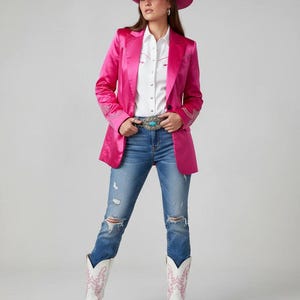 Velvet Blazer is available in vibrant Hot Pink, yellow, and elegant Green. They are as soft and cozy as they are stylish! Featuring an open front design, full-length sleeves, and two front pockets, it’s perfect for layering.