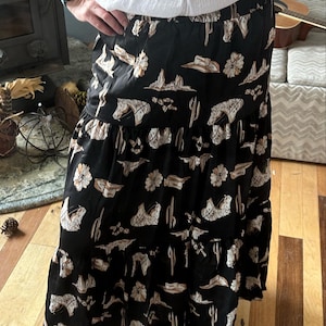 Women&#39;s Western Skirt | Cowgirl Skirt, Horse Skirt, Cowboy Hat Black Ruffled Maxi Skirt