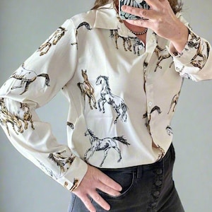 Women&#39;s Horse Shirt, Wild Horse Western Blouse, Cowgirl Button-Up Top, Rodeo Outfit, Country Concert Shirt, Western Cowgirl Clothing