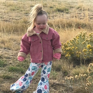 Kids Western Corduroy Coats with very soft and warm Sherpa lining. Available in pink, yellow and brown.