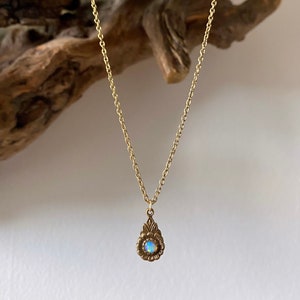 Arabella Antique Gold Opal Necklace Gold Opal Necklace October Birthstone Necklace Antique Opal Pendant Necklace image 3