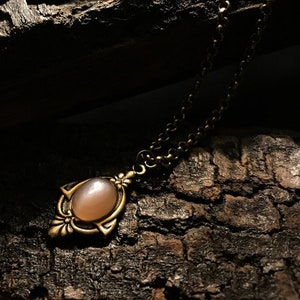 Aria - Antique Gold Peach Moonstone Necklace - Moonstone Necklace - Moonstone Choker - Vintage Moonstone Necklace - Gold moonstone necklace