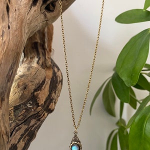 Arabella Antique Gold Labradorite Necklace Gold Labradorite Necklace Antique Labradorite Pendant Necklace, Fiery Labradorite Necklace image 6