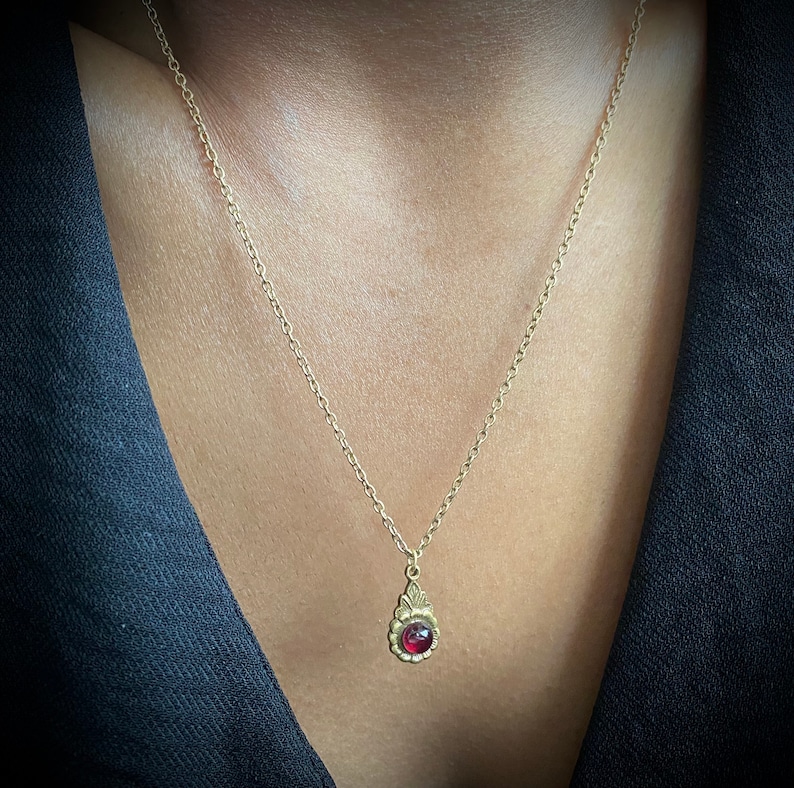 Arabella Antique Gold Garnet Necklace Gold Garnet Necklace Antique Garnet Pendant Necklace, 2nd Anniversary necklace, Valentine's Day image 2