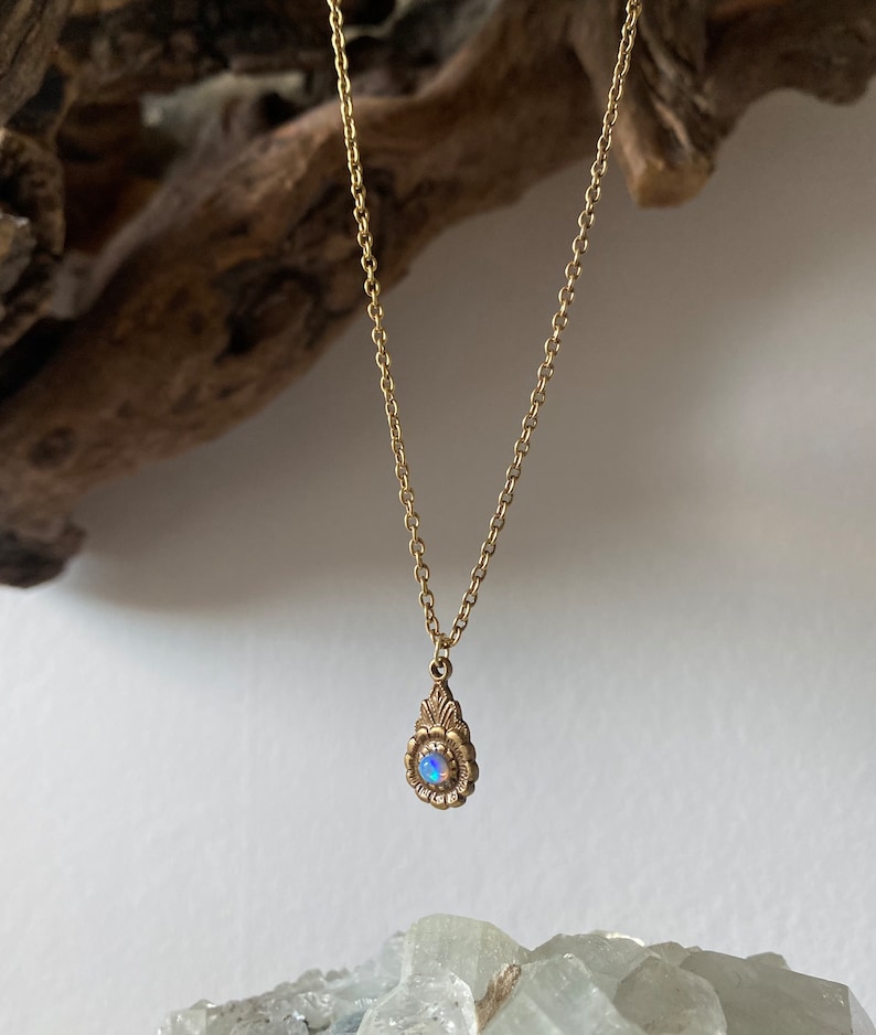 Arabella Antique Gold Opal Necklace Gold Opal Necklace October Birthstone Necklace Antique Opal Pendant Necklace image 4