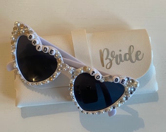 Bride to Be sunglasses with or without case | Personalised sunglasses | Pearl encrusted | Hen party | Weddings | White heart shape