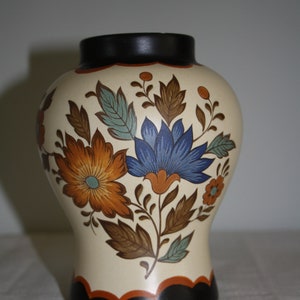 Gouda, Dutch Pottery, vintage, Flora Gouda Plateel Holland Handwerk, c1980