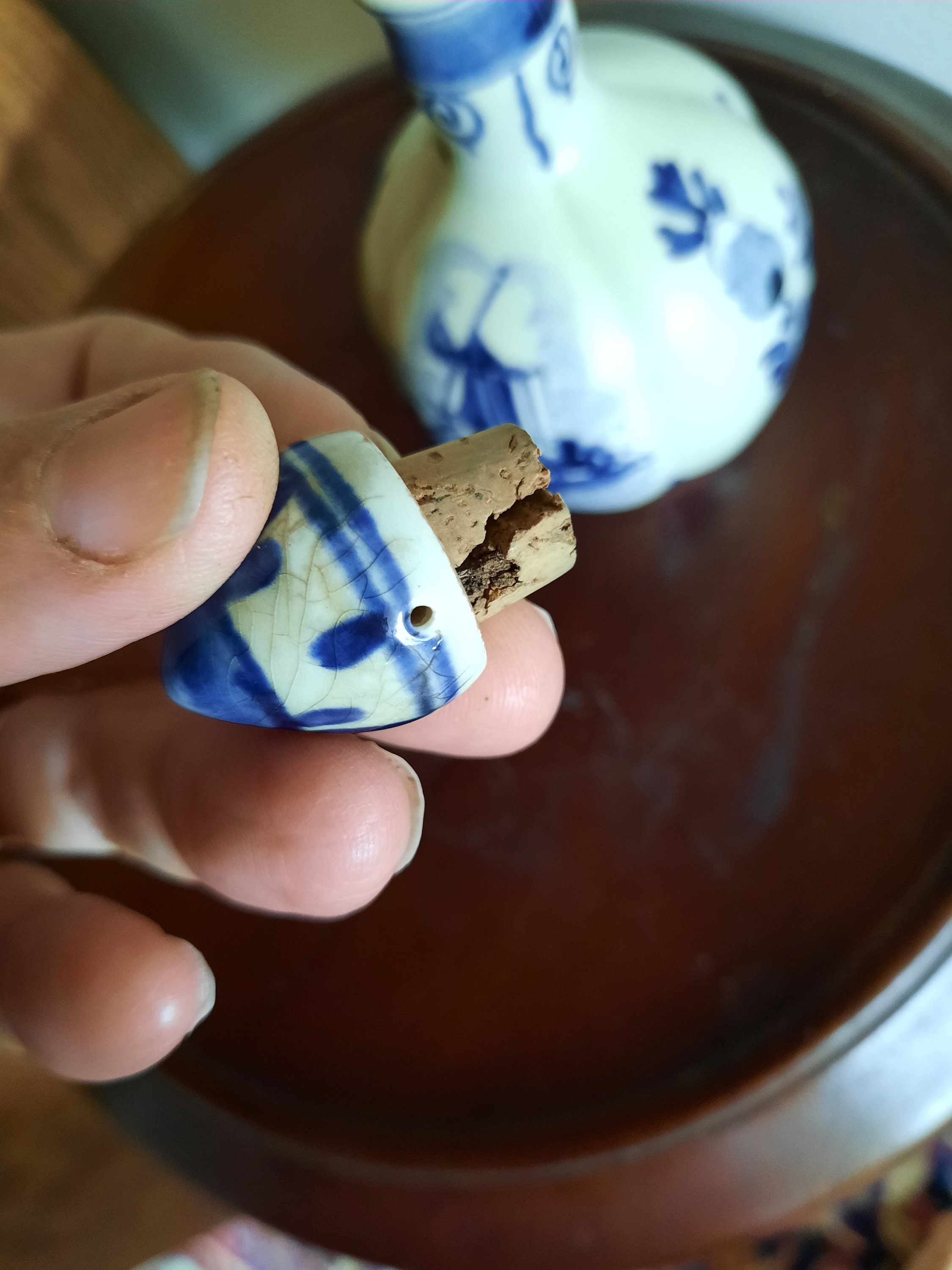 ヴィンテージ デルフト、ストッパー付き小瓶、P. ホッペ蒸留所