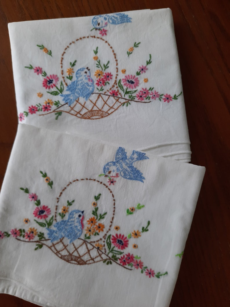 FizzPopQuilts Flower Basket Embroidered Pillowcase - Thumbnail 4