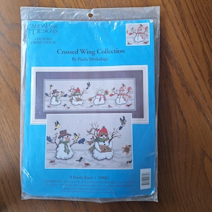A Frosty Feast, zestaw do haftu krzyżykowego, vintage, Crossed Wing Collection, Paula Minkebige, Candamar Designs, 50882