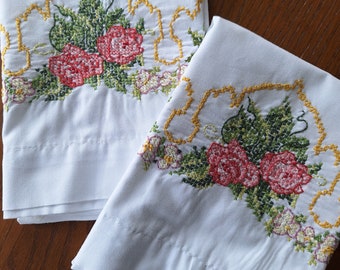 Pares de fronhas de gatinhos ou flores, vintage, bordado, escolha