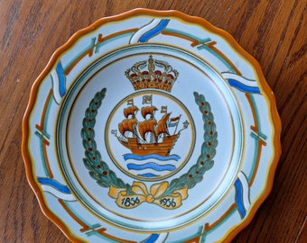 Gouda, cerâmica holandesa antiga, plateelbakkerij, Zuid Holland, 1956, placa comemorativa KNSM