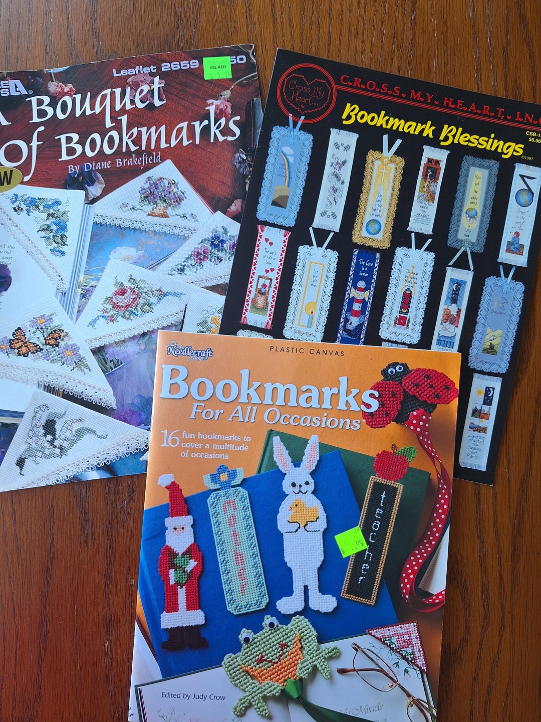 Cardinal - Counted Cross Stitch Bookmark Kit - DIY