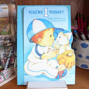 Envie um cartão de felicitações vintage, cartão de primeiro aniversário para o novato do ano, 4 opções de envio