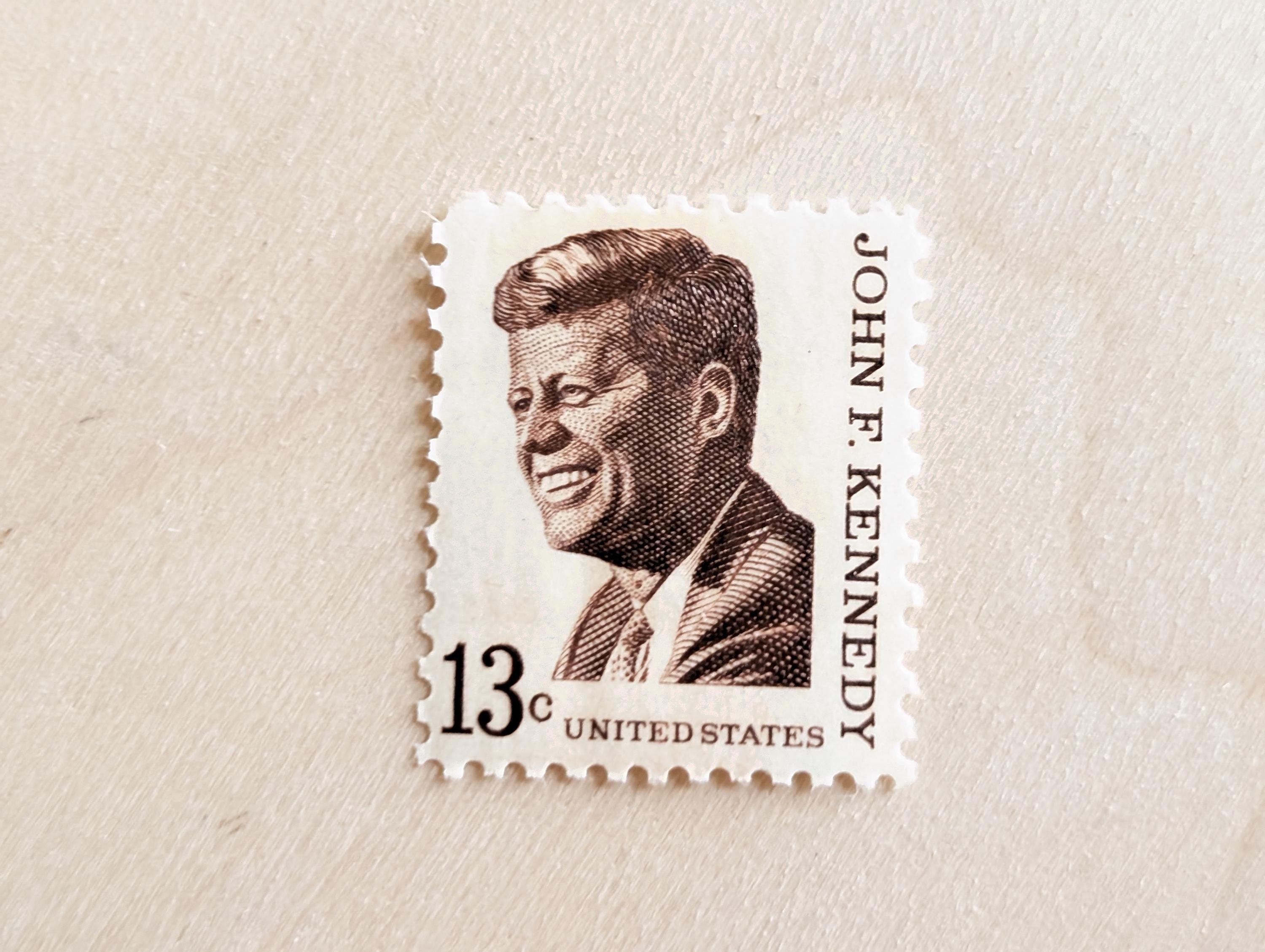ジョン・F・ケネディ切手10枚セット、未使用1967年米国郵政公社発行13
