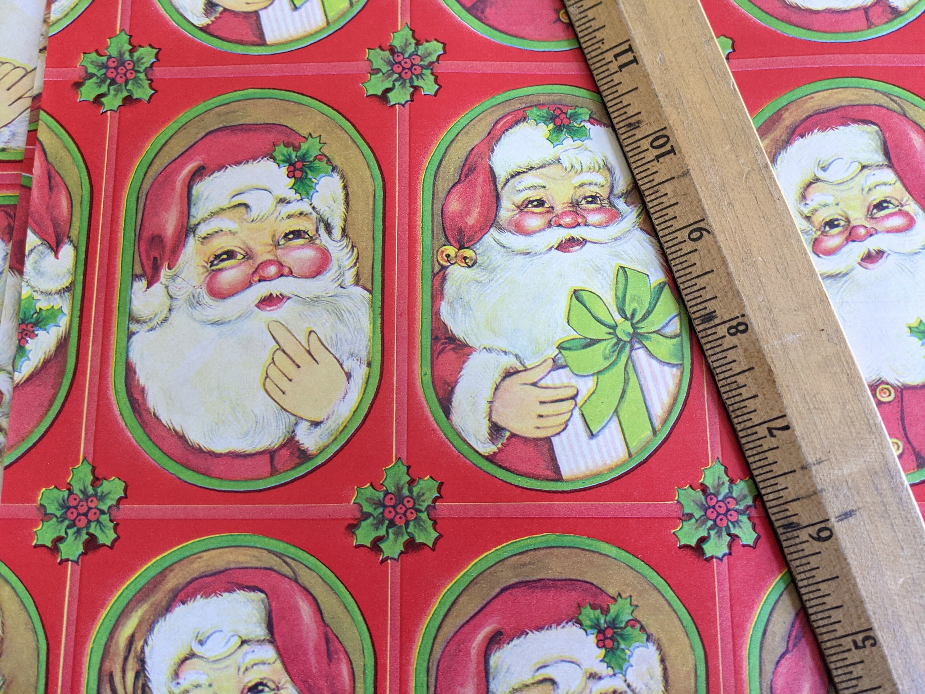 Eeni Clause Wrapping paper sheets