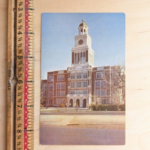 Cartão postal não utilizado da East High School, entrada principal, Denver Colorado