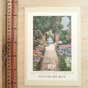 Cartão postal não utilizado dos Jardins Britânicos (Sissinghurst), The House of Questa, Londres, Inglaterra, Liz Butler