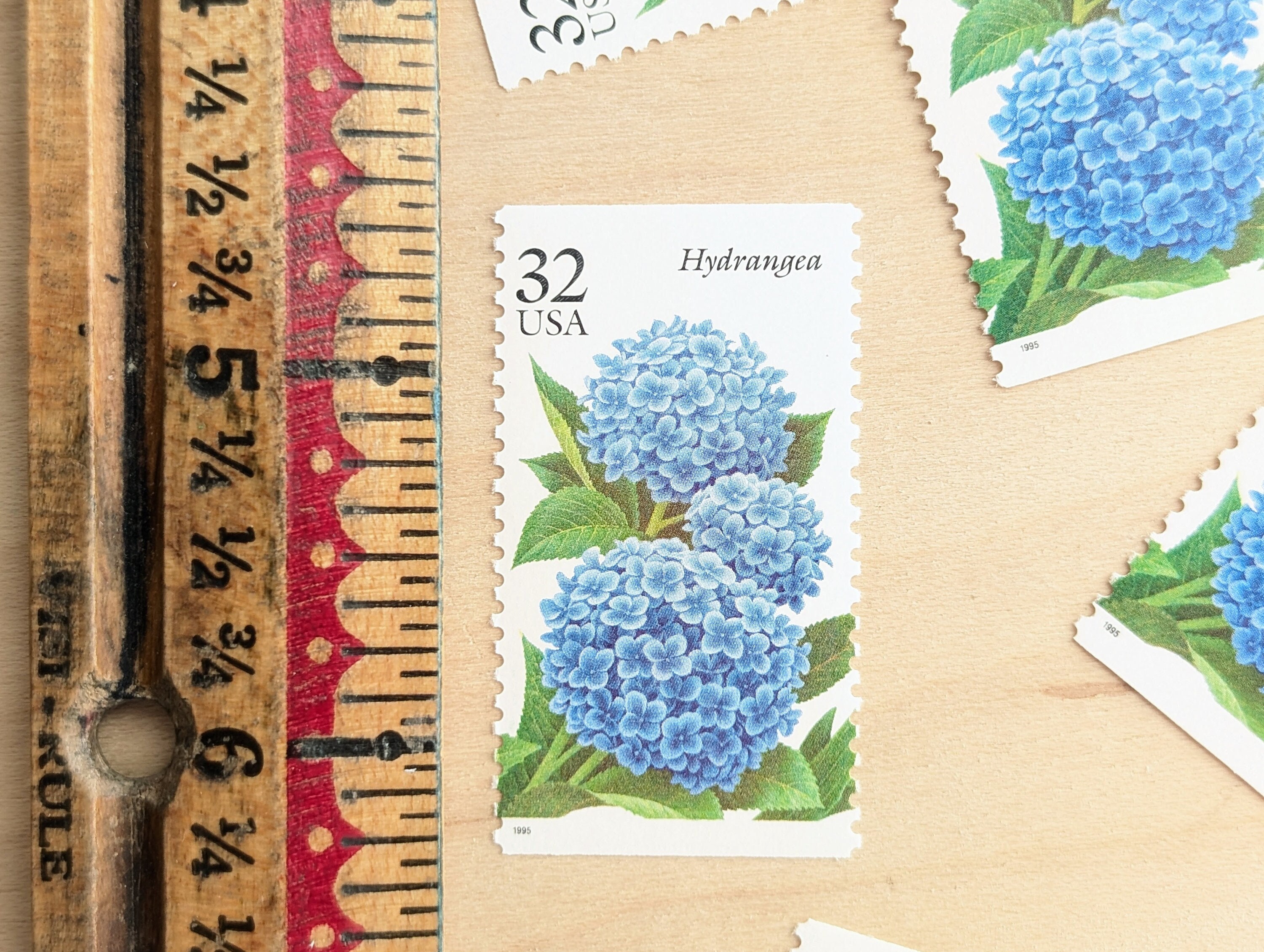 5 Hydrangea Flower Stamps, Vintage Unused USPS 32 Cent Stamps