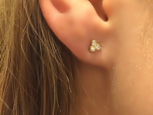 Numbering ♥ #3193 Triangle Stud Earrings /追跡付 Amazon.com: Triangle Stud Earrings for Men Women, Stainless
