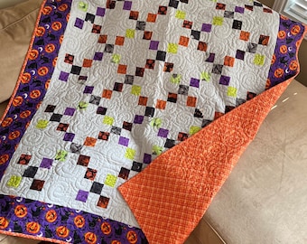 Halloween Quilt, Handmade Modern Patchwork Throw Quilts For Sale, Cute Halloween Home Decor Gift