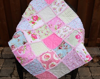 Baby Girl Quilt, Pink Roses Rag Baby Quilt, Floral Crib Quilt, Girl Nursery Bedding