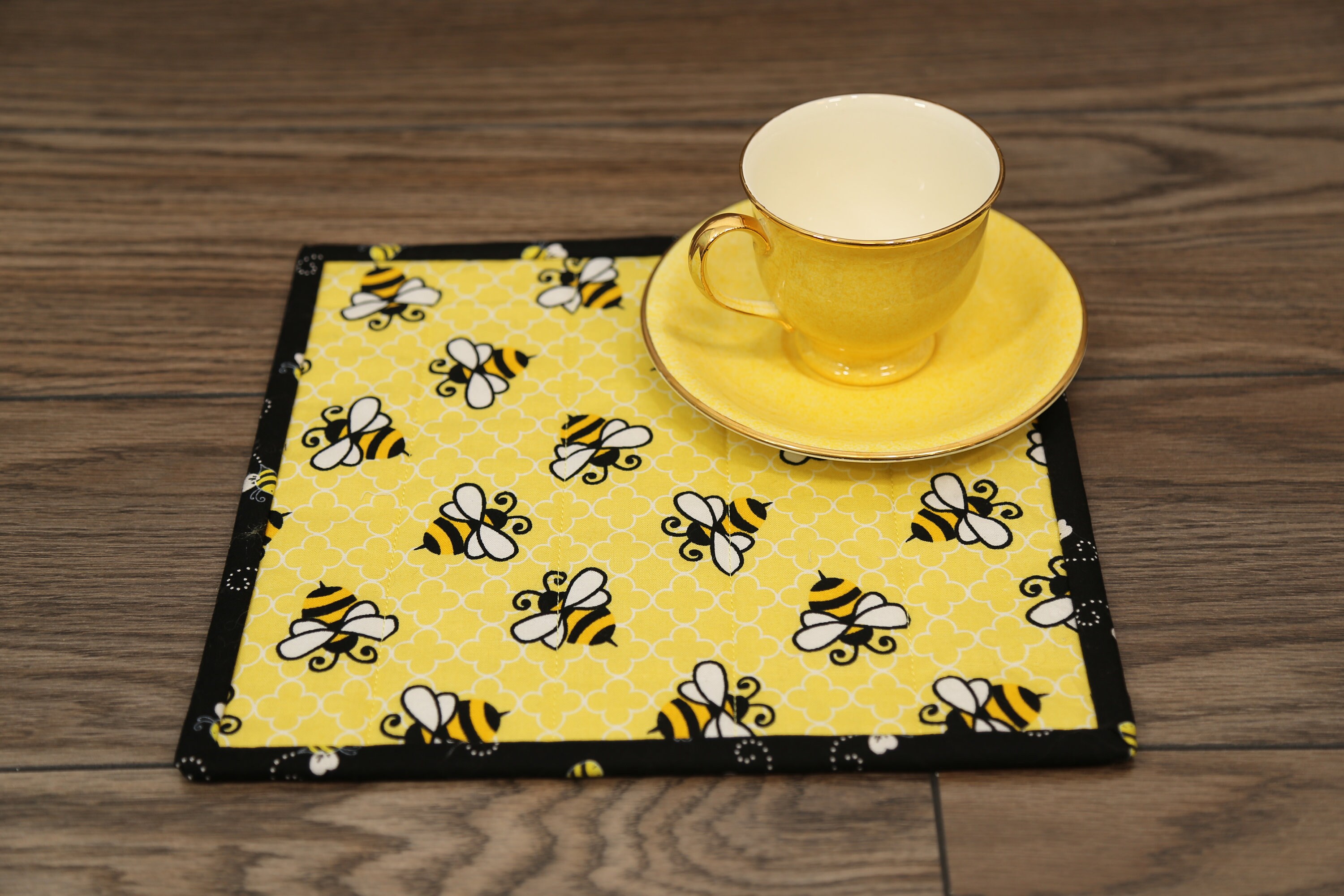 Bee Mug Rug Bumblebee Desk Mat Farmhouse Kitchen Tiered Tray Etsy