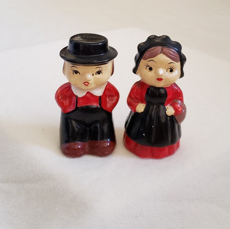 Vintage Amish Couple Salt and Pepper Shakers Man and Woman Etsy