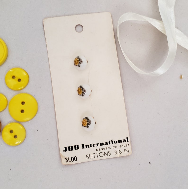 Junk Journaling Supplies Vintage Photo Yellow Fabric and Lace Scraps