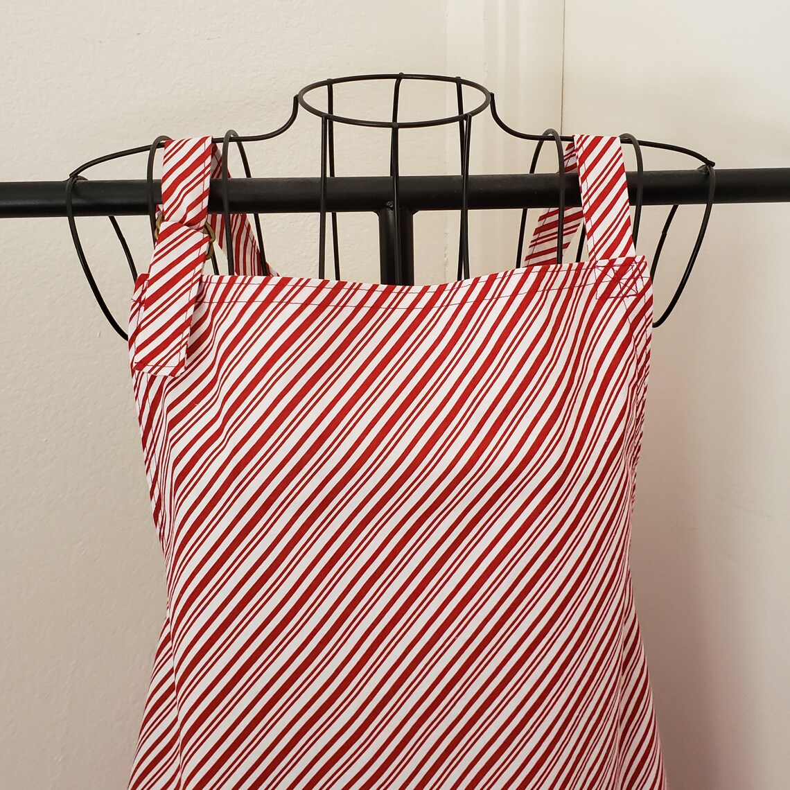 Candy Cane Striped Apron Holiday Apron with Pocket Etsy.de
