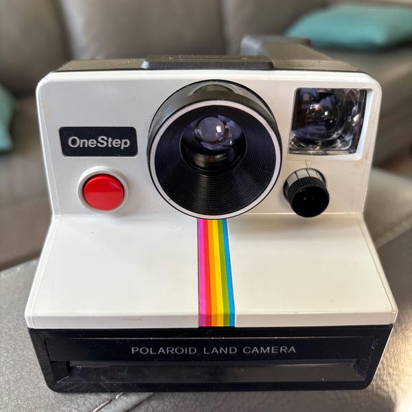 Vintage Original Polaroid SX-70 OneStep White Rainbow Stripe Land Camera with case flash and booklet