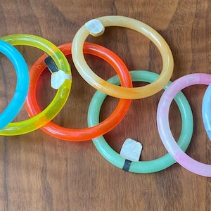 New vintage 7 Disco Dazzlers Acrylic Bracelets new with tags